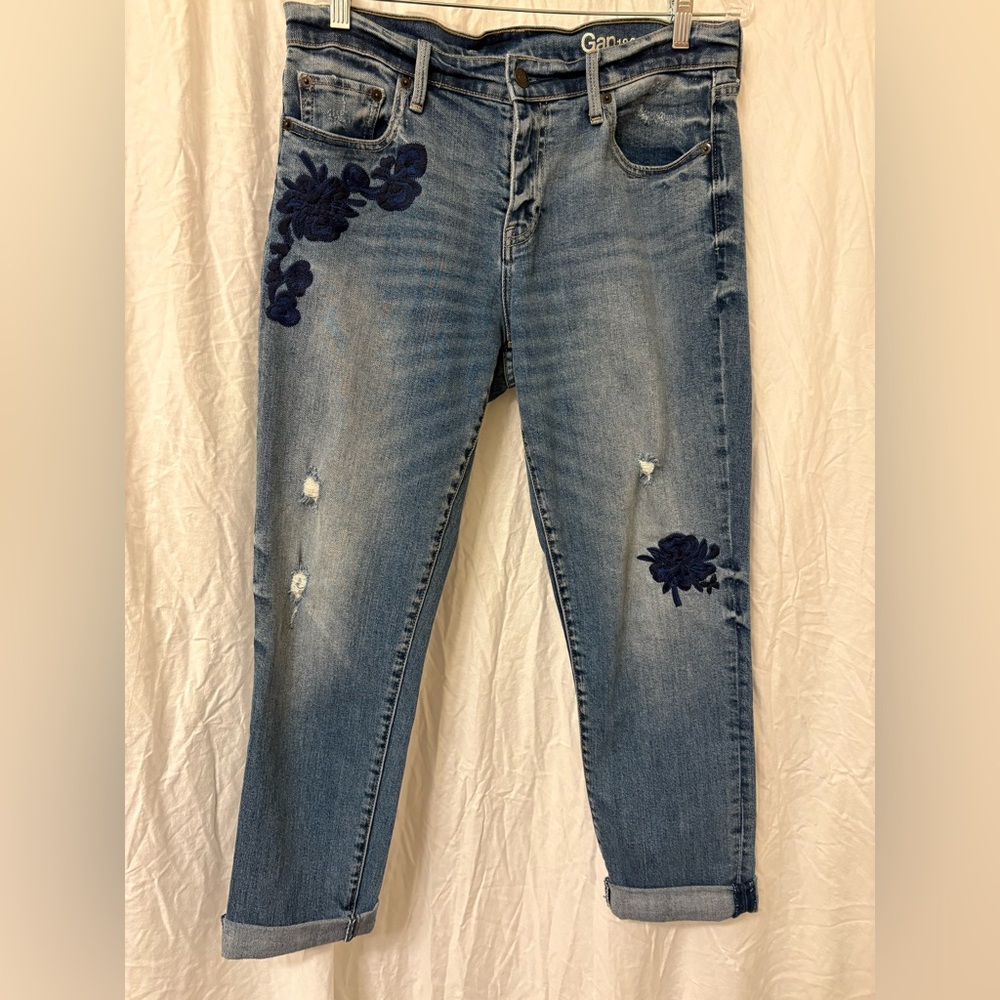 GAP Women's Cropped Embroidered Blue Jeans